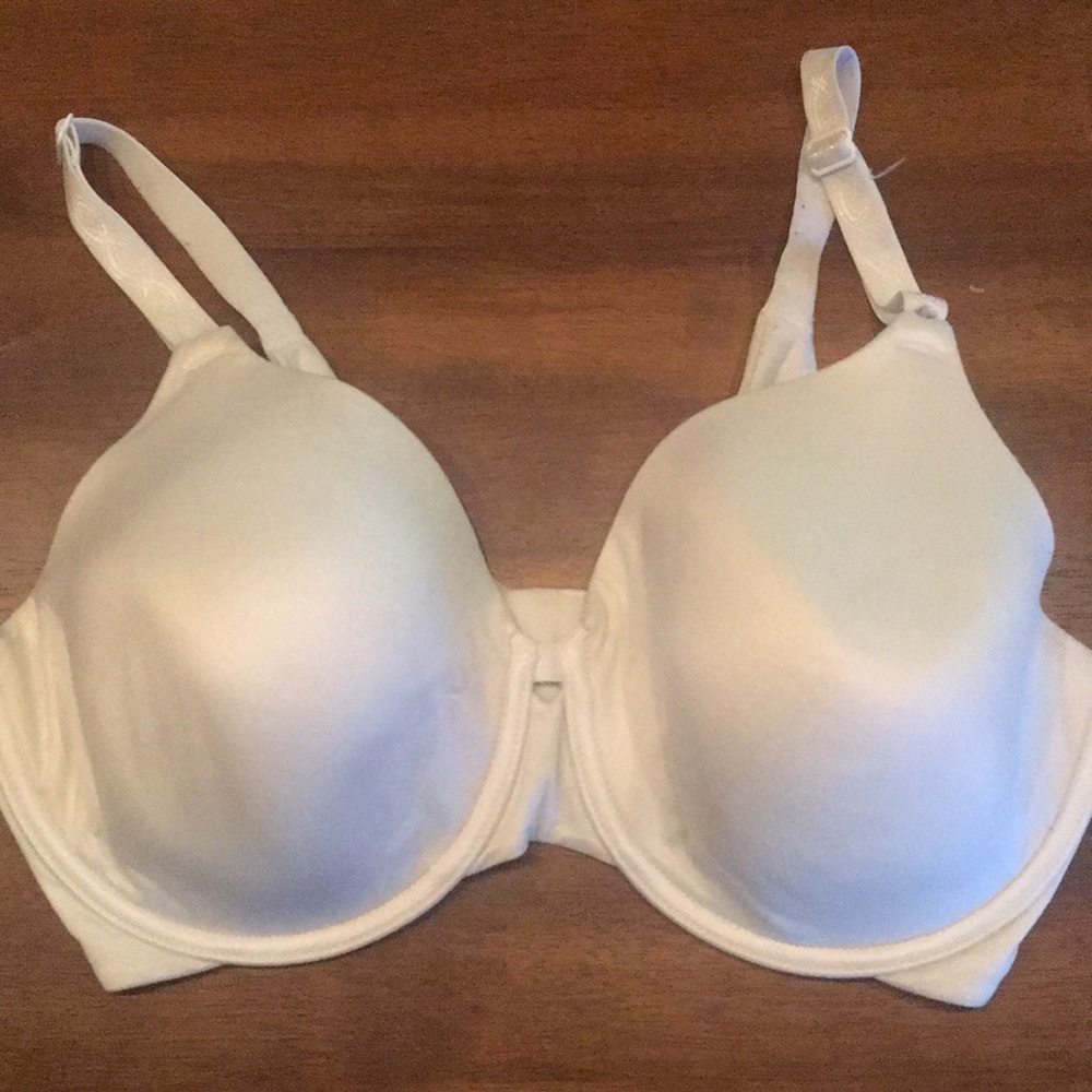 Warner’s 36DD NWOT